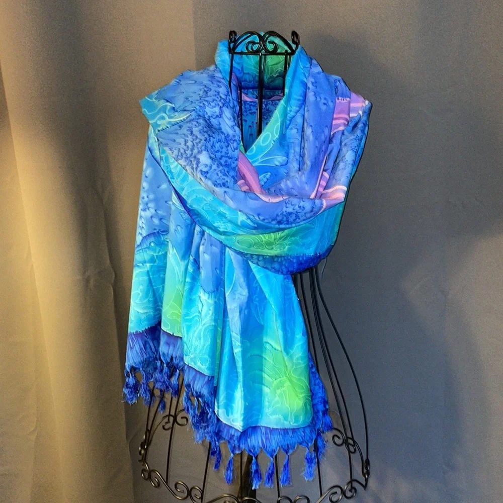 NWOT.  Rima Fashion scarf or cover-up on a Beach. - Picture 2 of 4